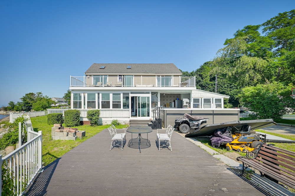 Weymouth Waterfront Getaway w/ Swim Spa & Hot Tub