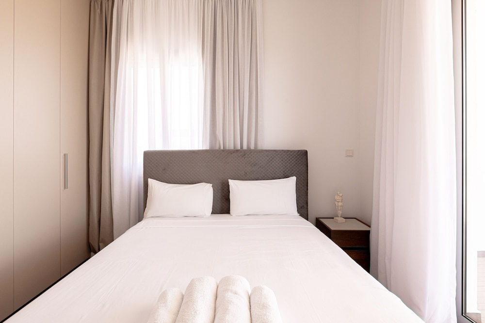 YAMAS Urban Living Platinum 77 Penthouses