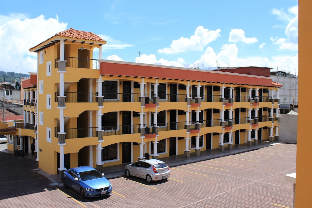 Hotel Portal de Occidente - Image 1