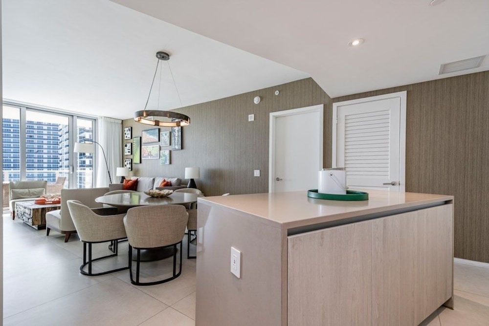 Private 2br Ocean View At Hyde Beach Resort 2 Bedroom Condo
