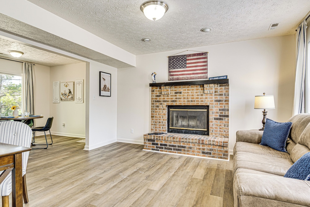 9 Mi to Dtwn Indianapolis: Family-friendly Home!