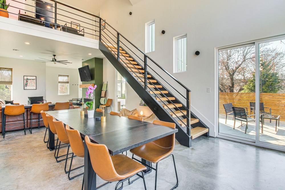 Walk to Lake: Home w/ Game Room in Medicine Park!