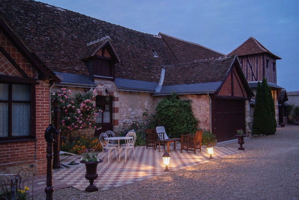 Le Manoir de la Maison Blanche view 2