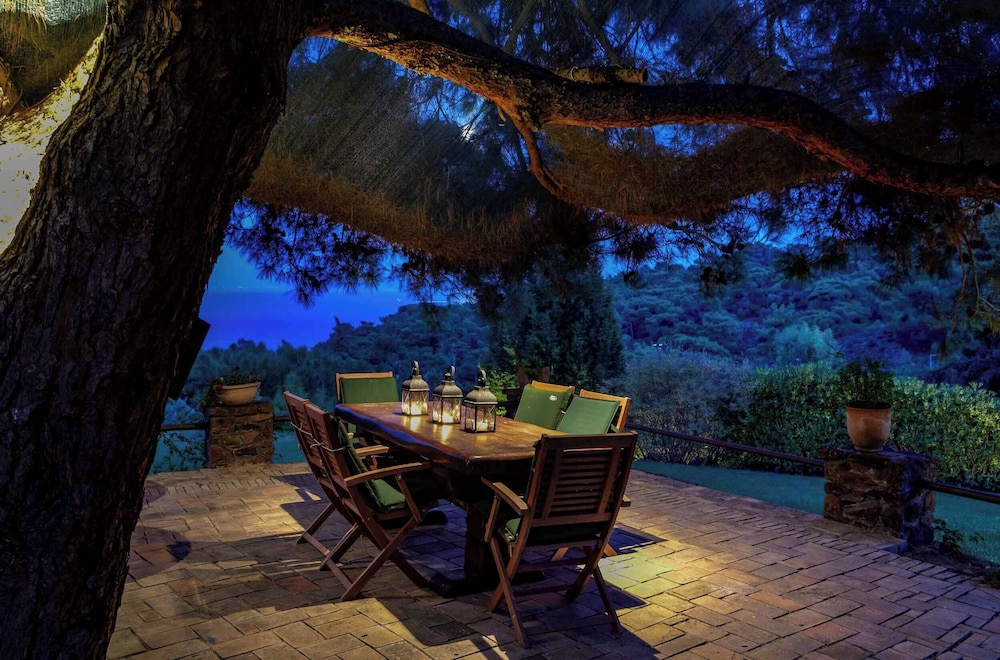Villa Lauriet Kratigos - Private Escape With Views