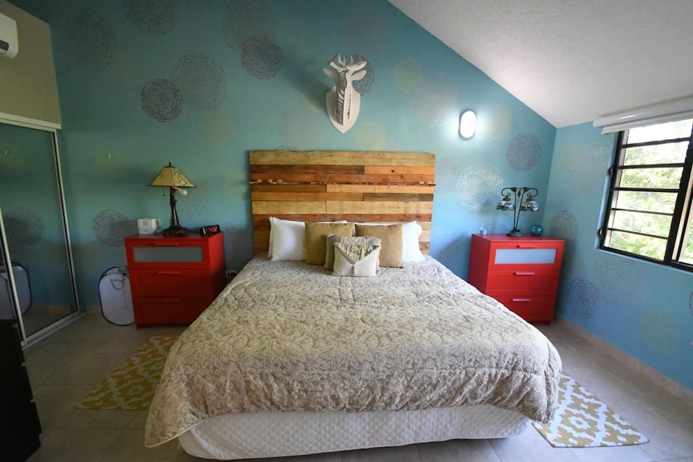 Photo 9