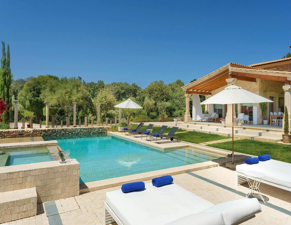 Nice Villa Near Golf of Pollensa