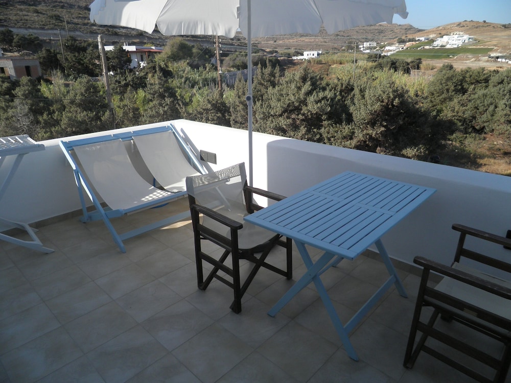 Kavalieros Studios - Property Image 5