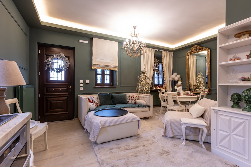 Rock Dandy La Maison De L’Ours | Top Fireplace Retreat
