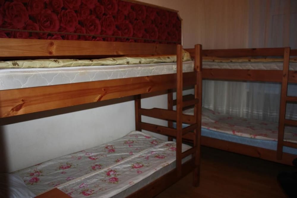 Best For Travelers - Hostel