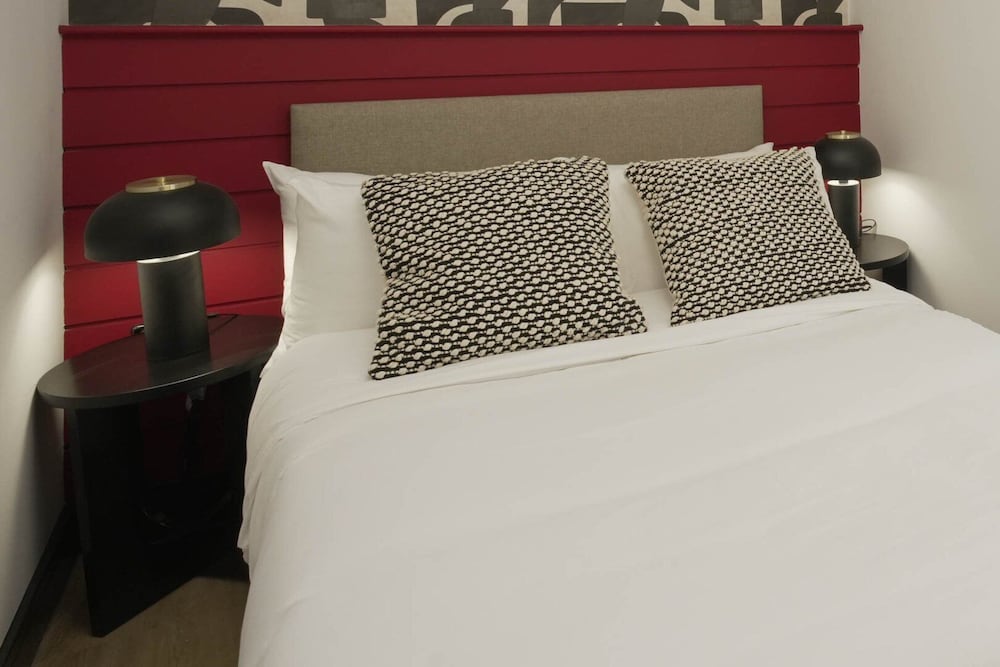 Sixty Aparthotel 2bed, Central Cardiff + Parking