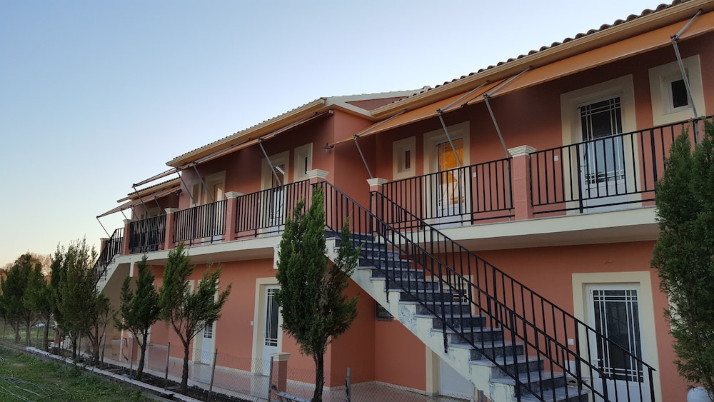 Arillas Dream Studios
