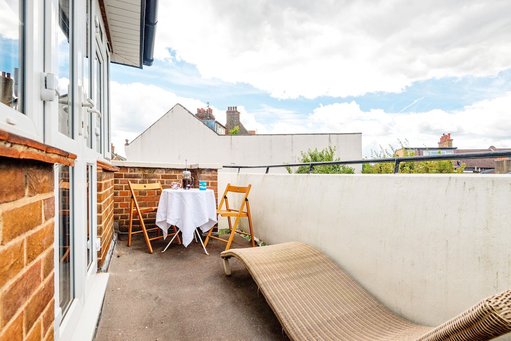 outdoor bbq area