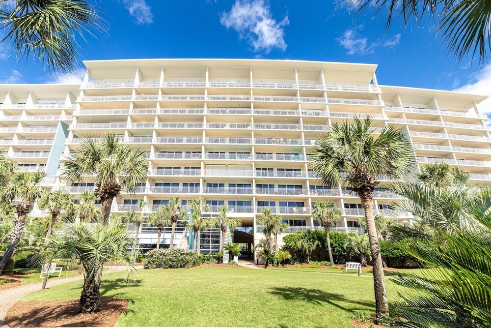 Sterling Shores Penthouse #2 3 Bedroom Condo