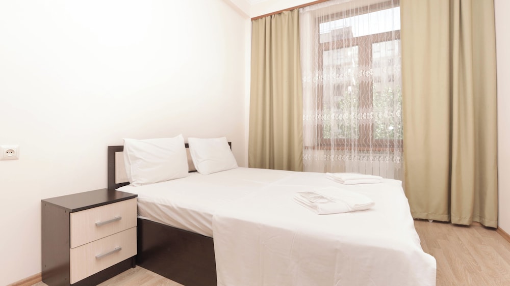 Stay Inn on Yekmalyan St