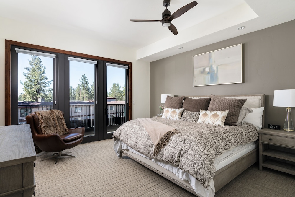 Lake Tahoe Vacations - Luxury 4bdr Residence Steps From Heavenly Village 4 Bedroom Condo - Property Image 26