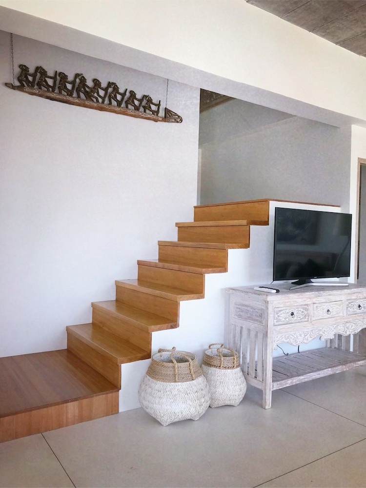 Pineapple Lazy Beach Villa