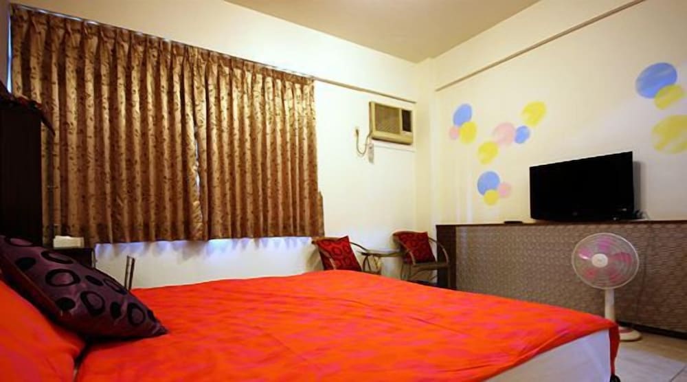 16 Alley Hostel