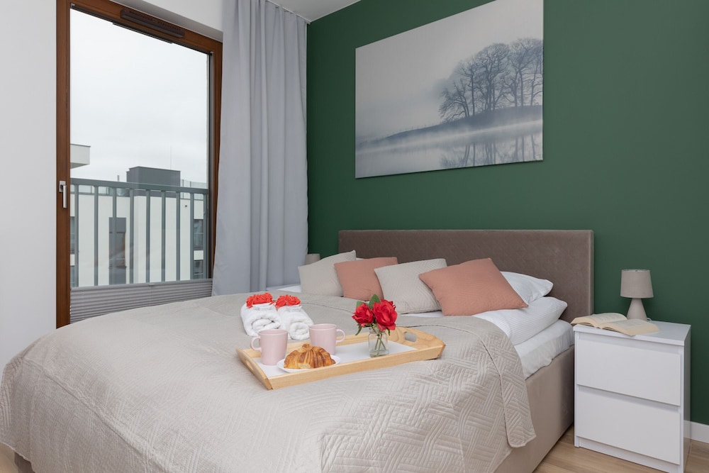 Warsaw Apartment Postępu by Renters view 3