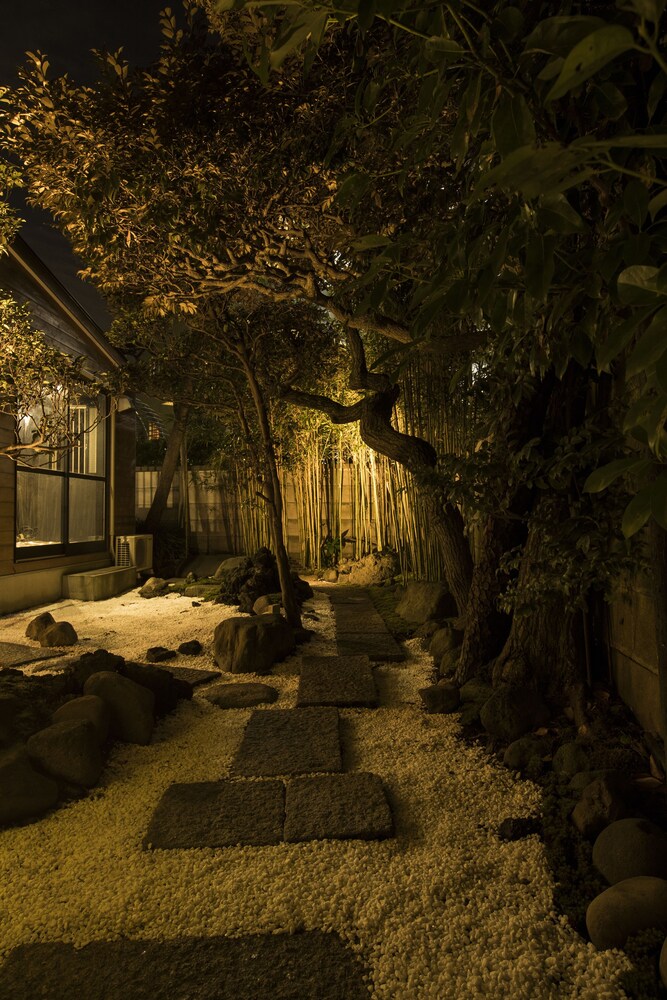 ZEN VAGUE - Hostel