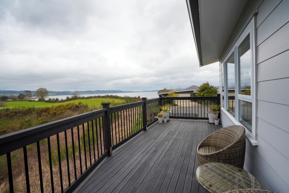 Kiwi Retreat By Aotearoa Escapes