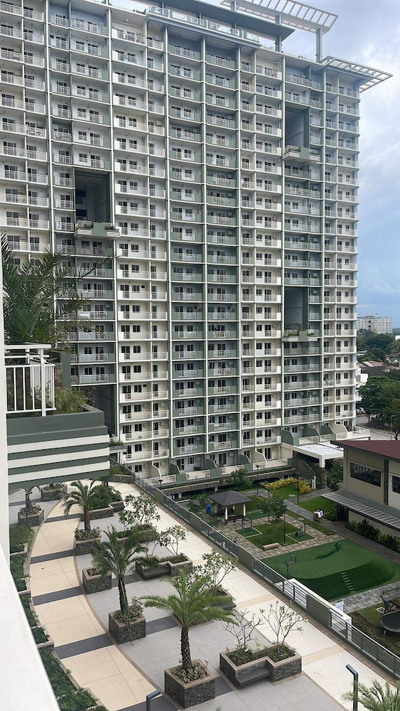 Verdon Parc Davao City by darpm