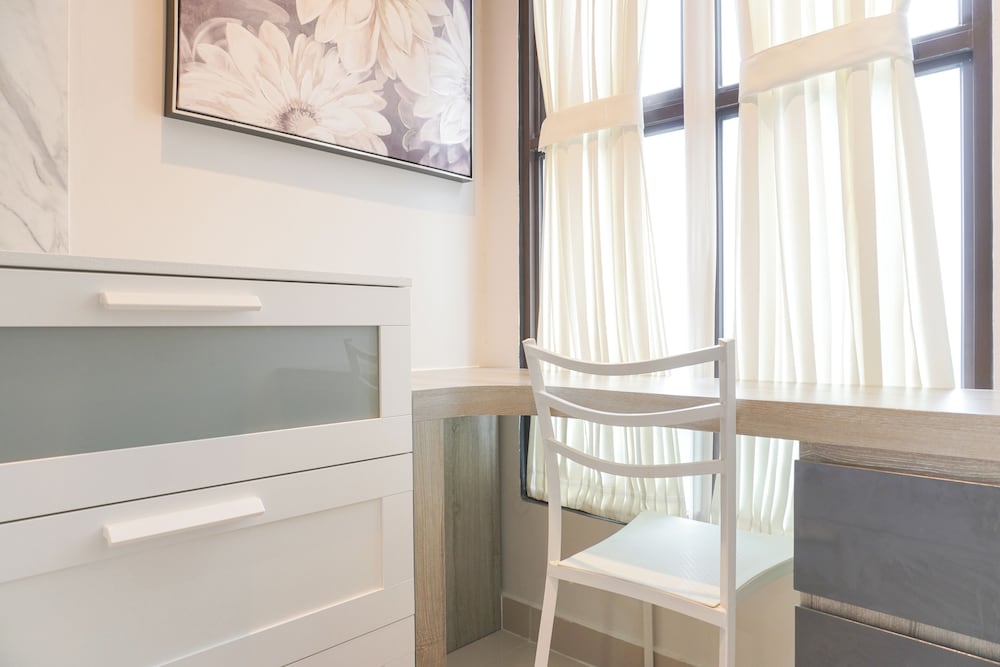 Modern Look And Nice Studio Transpark Bintaro Apartment