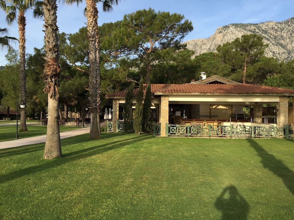 Champion Holiday Village - All Inclusive