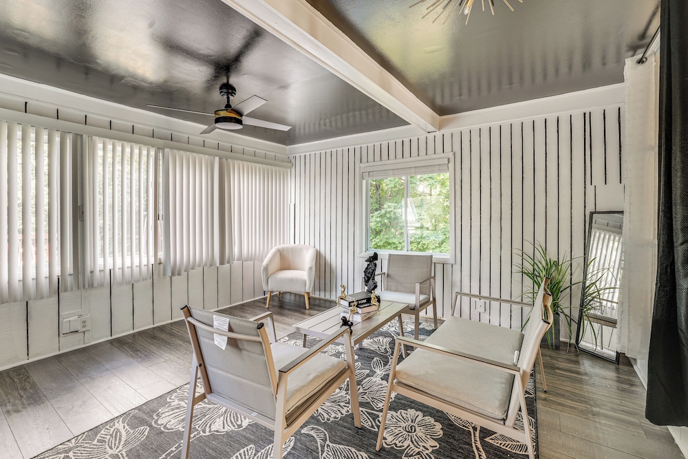 2 Mi to Town: Home w/ Patio & Yard in Waterbury!