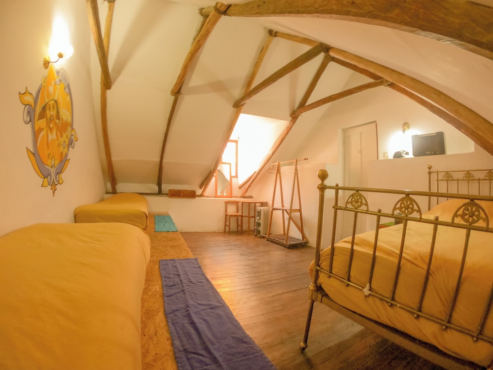 ANATA HOSTEL