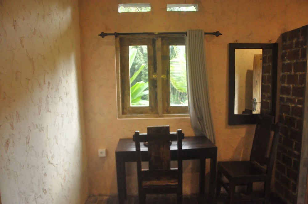Tepi Sawah Lodge