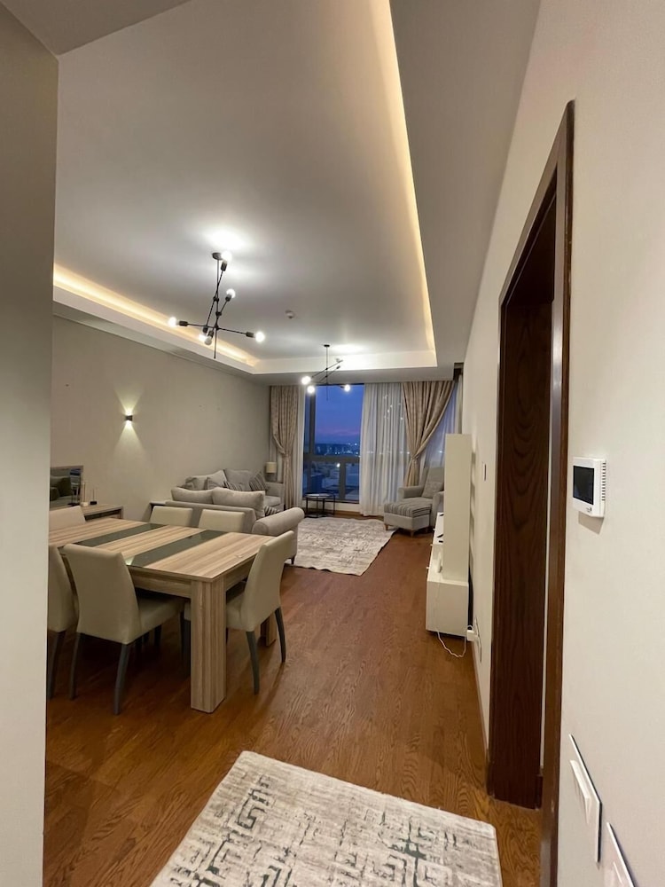 2BR Fully Serviced Apt. in AeonTowers