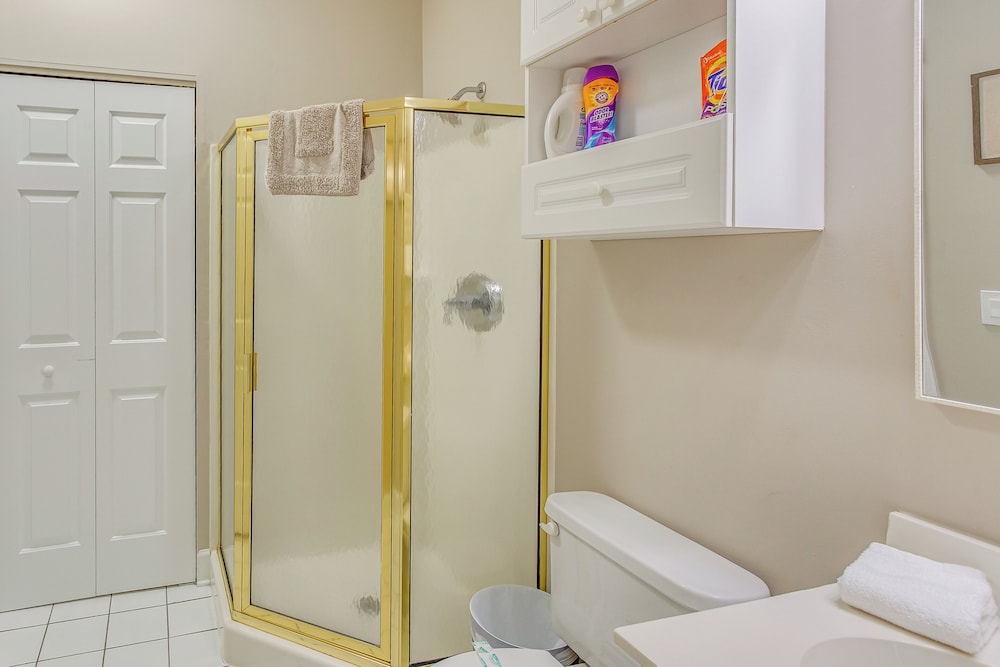 2 Mi to Ocean: Myrtle Beach Condo w/ Balcony