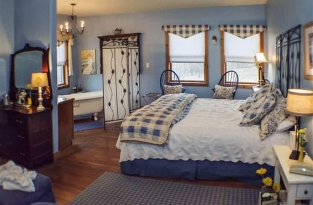 Lawrence Vacations - Circle S Ranch - Property Image 81