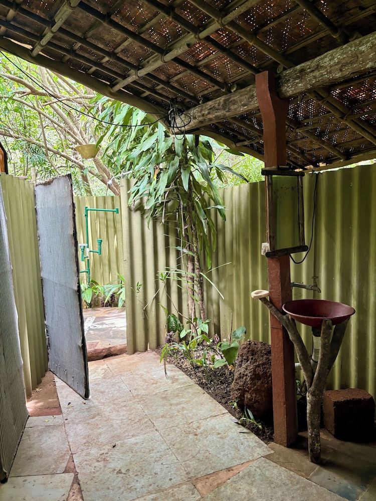 Khaama Kethna Wellbeing Retreat Centre