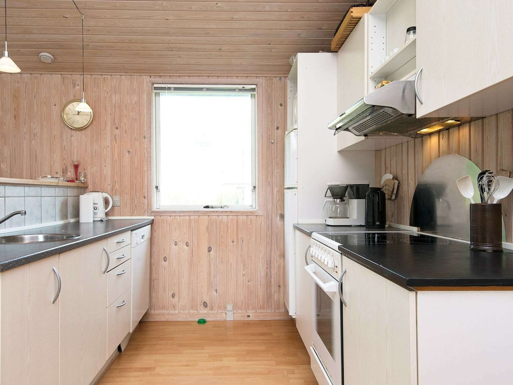 Peaceful Holiday Home in Jutland with Hot Tub view 2