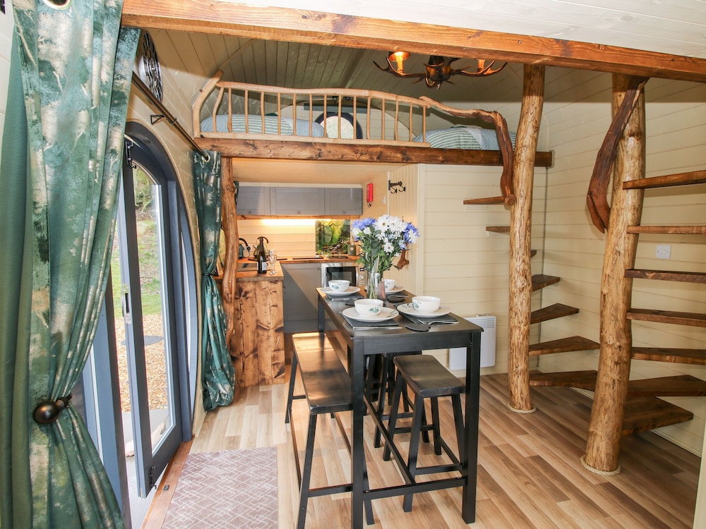Callow Pod