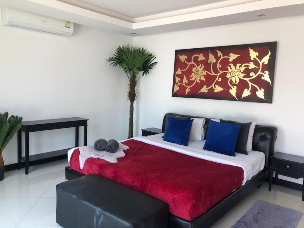 Hollywood Pool Villa Jomtien Pattaya