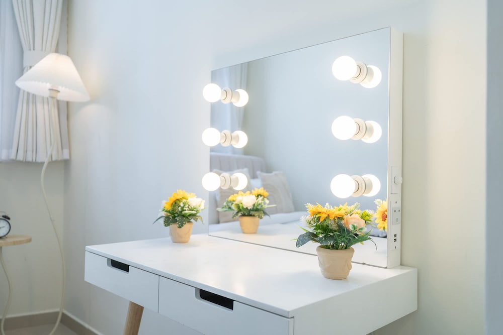 Lovely and Spacious 1BR in DEC Tower Near Marina Walk