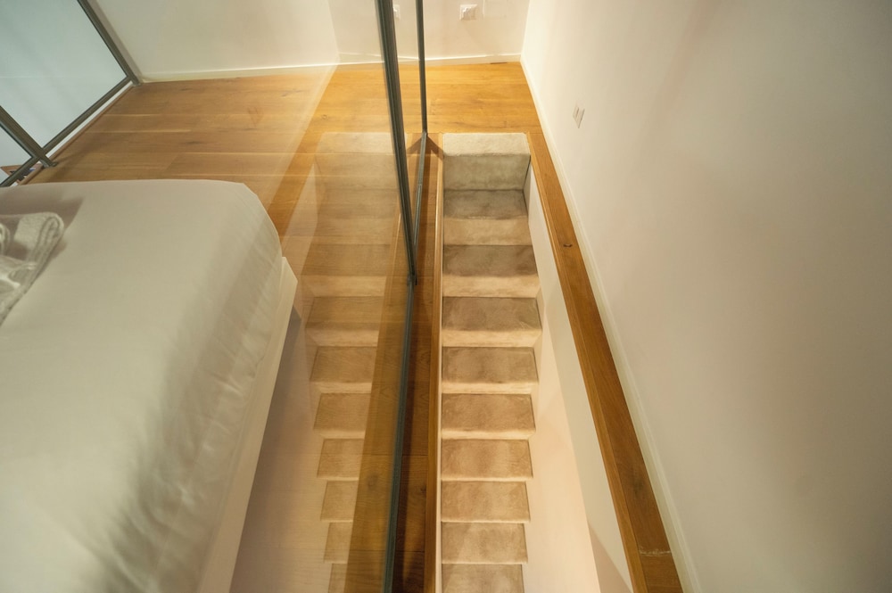 Spanish Steps Apartments