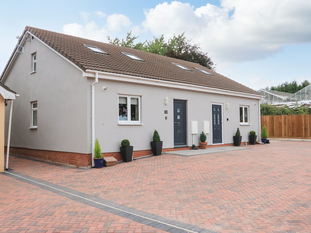 Sawtons Cottage 2