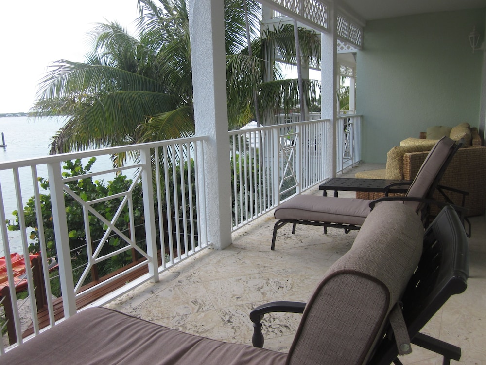 February Point Villa BB1