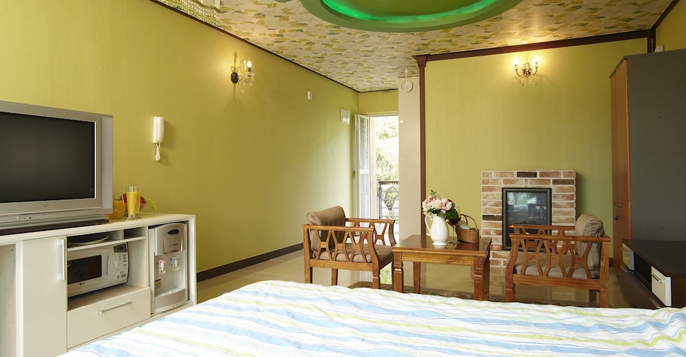 Club Olympia Pension & Resort
