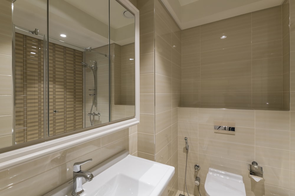 Ist flats Serviced Apartments - EMAAR SQ