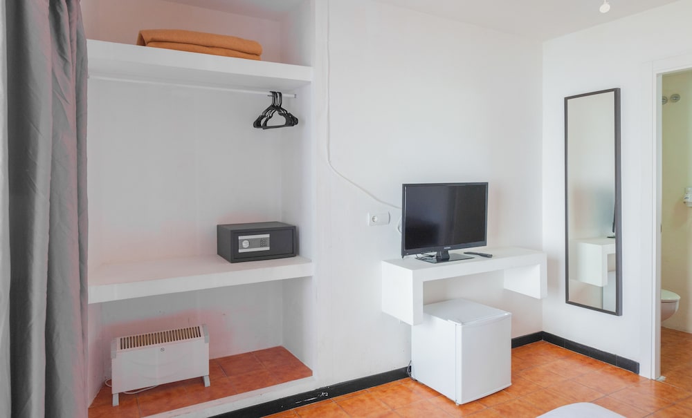 Hostal Baleàric - Adults Only