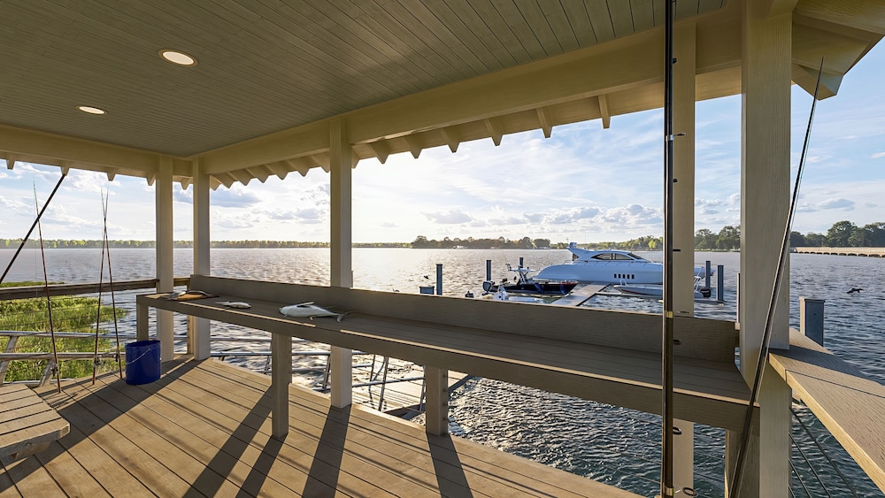 Blue Marlin 2 Bedroom Cottage