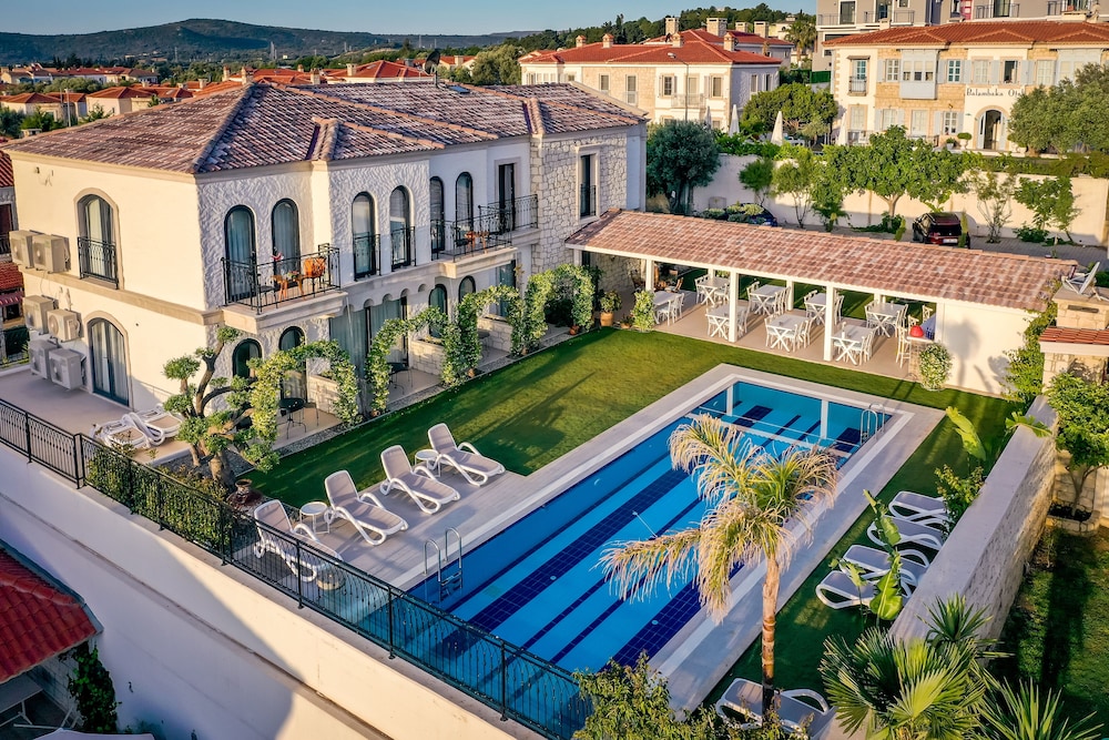 Cemal Alaçatı Butik Otel - Image 15