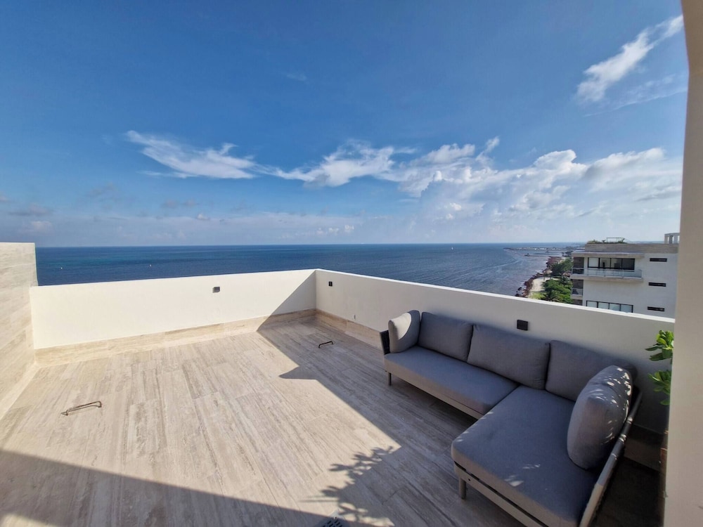 Cozy 1B & 1B Apartment Puerto Morelos With Private Beach