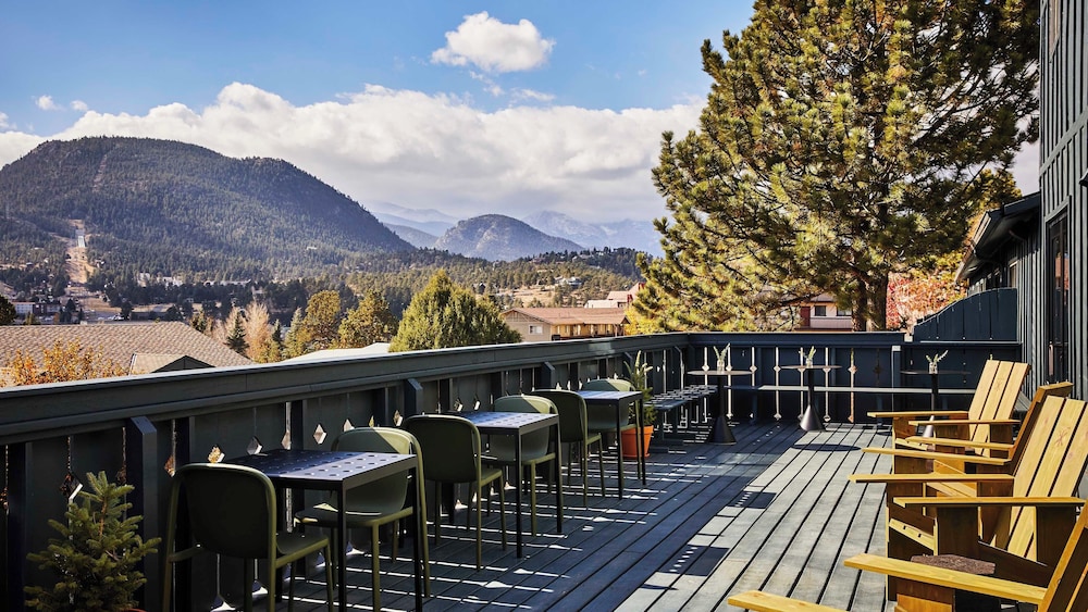 Trailborn Rocky Mountains Outpost - Property Image 21