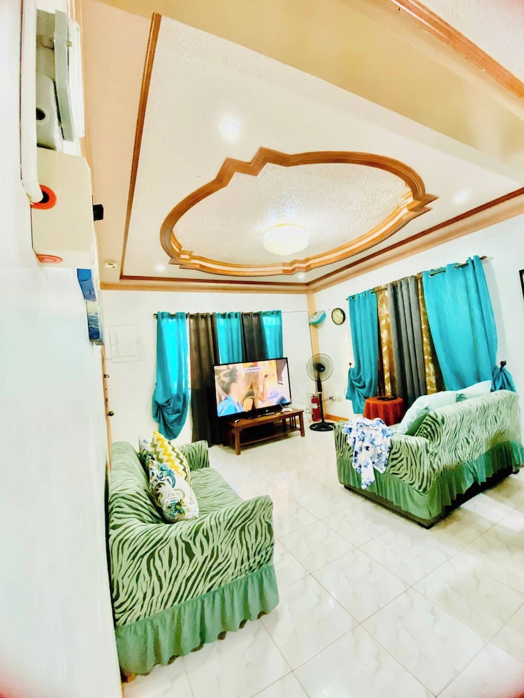 Len's Staycation 3bdr-2br-downstairs ,netflix&wifi