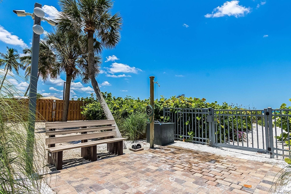 Siesta Bayside Condo view 5